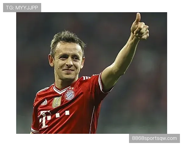 拉菲尼亚：边路突破与推进的稳定输出解析